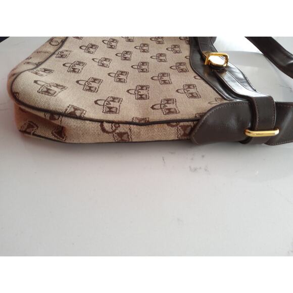 Morris moscovitz! Beautiful vintage purse, clasp w/ strap that wraps around. - Picture 3 of 13